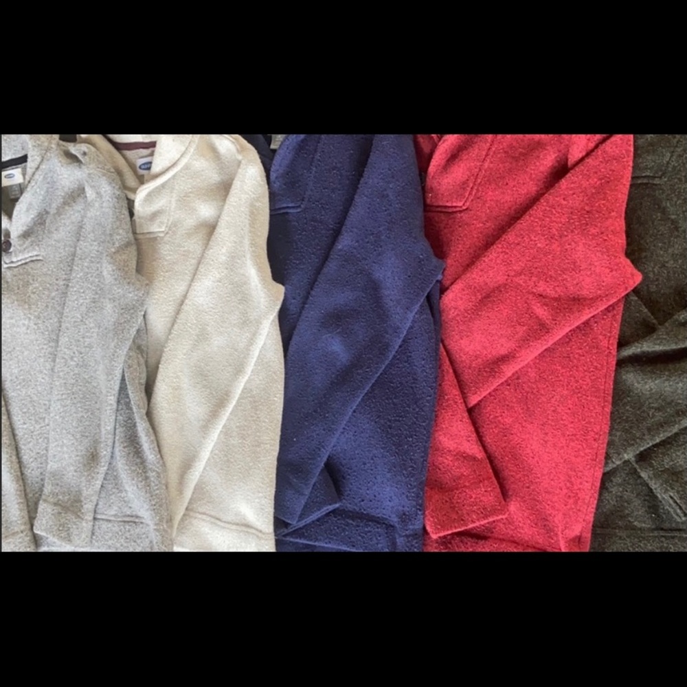 Boys Old navy sweaters